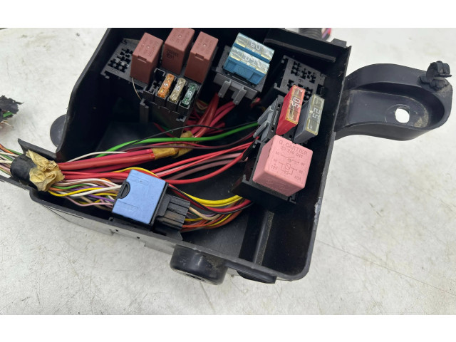 Блок предохранителей  8200738818   Dacia Logan I    