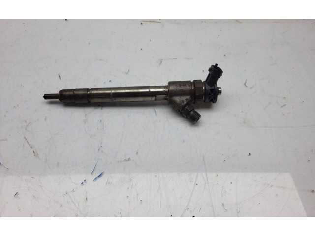 Форсунка 1637131380, 9828959880    Opel Combo E  D15DT(DV5RD) 