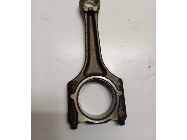 Шатун 06LB Volkswagen Golf VII