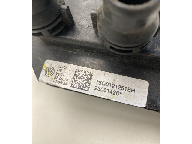 Интеркулер 5Q0121251EH Volkswagen Golf VII 1.6