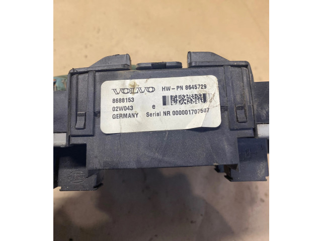 Блок предохранителей 8688153, 000001707587   Volvo S80