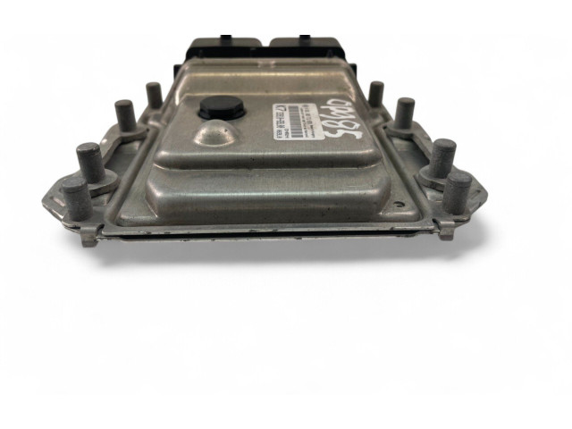 Блок управления двигателем ECU 3391069L00, 0261S05712 Suzuki Swift II