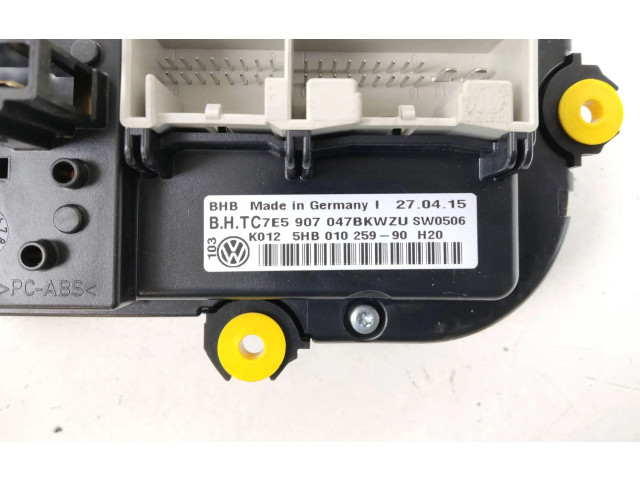 Блок управления климат-контролем 7E5907047BK, 5HB01025990   Volkswagen Transporter  Caravelle T5