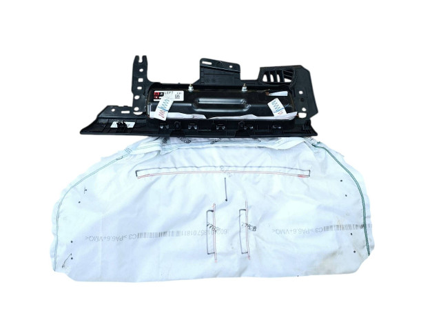 Дисплей    108334500A, 2023151X   Tesla Model 3