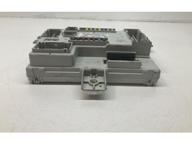   Pojistková skříňka    Alfa Romeo Stelvio 