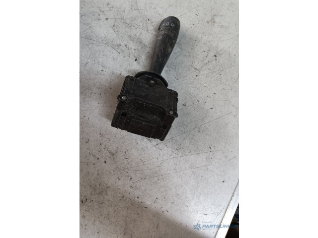 Ручка стеклоочистителей Dacia Duster