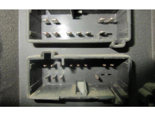 Блок предохранителей 1C15-8C607-AE Ford Transit