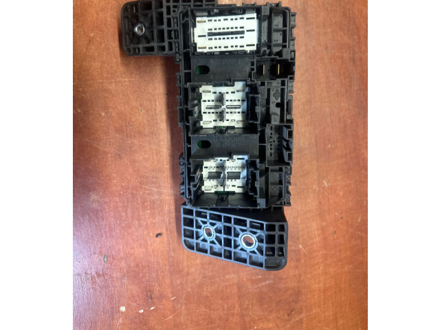 Pojistková skříňka 68312776AC, 8318319807 Ram 1500 2021