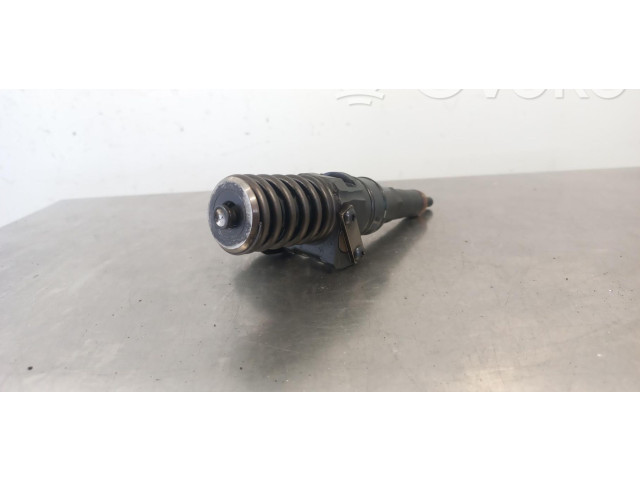 Форсунка 038130073AG Audi A3 S3 8P