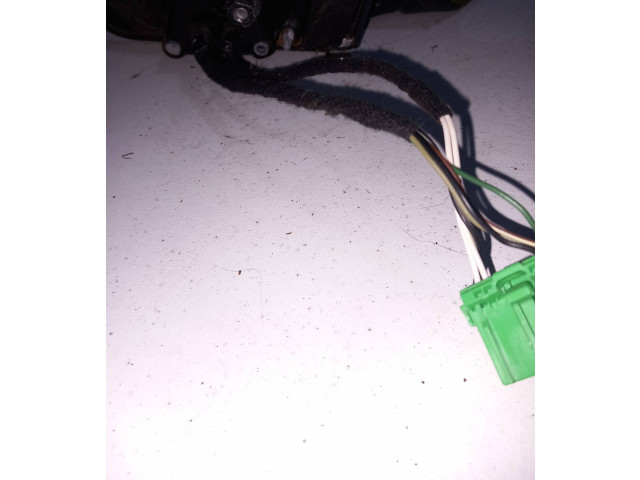 Зеркало электрическое        Volvo V70  2000 - 2004 года   