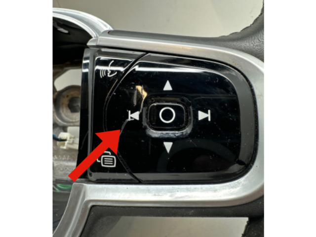 Панель приборов 32288783, 2027910888 Volvo XC60