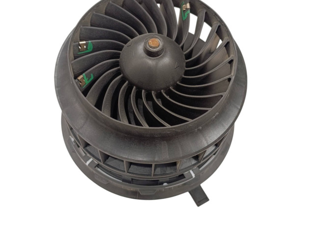Вентилятор печки    0130309006, F011500133   Mercedes-Benz GLC C253