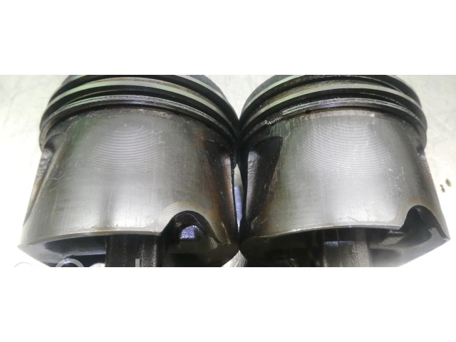 Píst 642 Mercedes-Benz C AMG W204 3.0