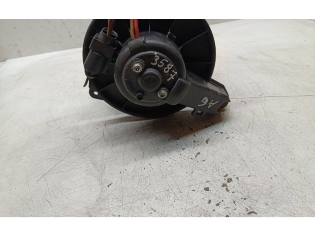 Вентилятор печки    4B1820021, 0130111202   Audi A6 S6 C5 4B