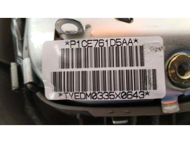 Подушка безопасности водителя P1CE761D5AA Jeep Grand Cherokee (WK)