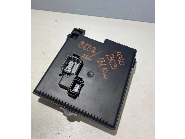 Блок предохранителей 30786646, 28080156 Volvo XC90