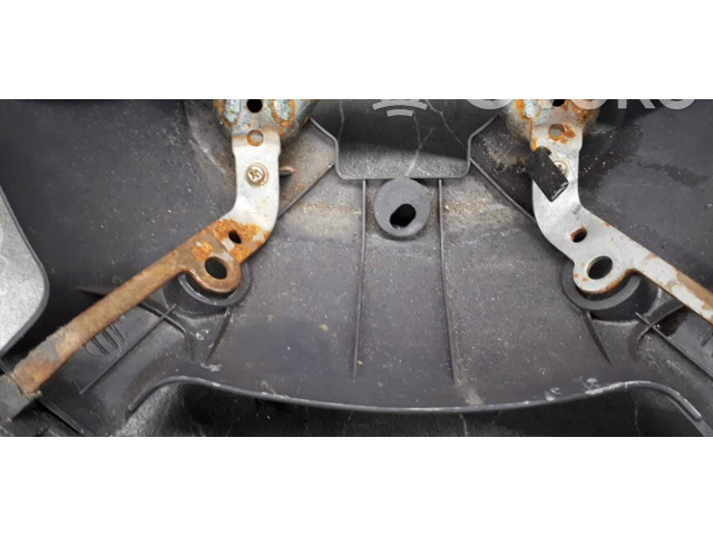 Volant KIA Carnival 2012   