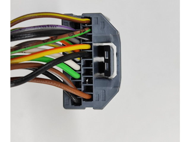 Зеркало электрическое Volvo XC40 - года