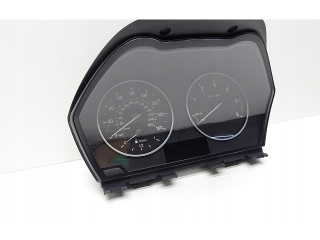 Přístrojová deska BMW 1 F20 F21 2015 9276599