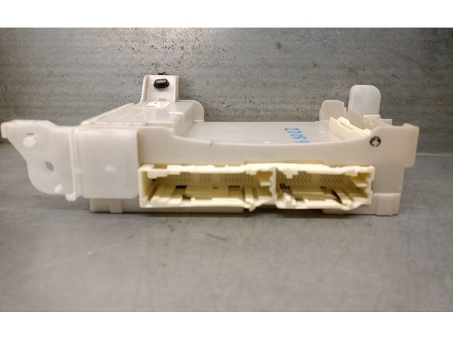 Pojistková skříňka Řídící jednotka BSM 8273052K40, 8B270506 Toyota Yaris 2018