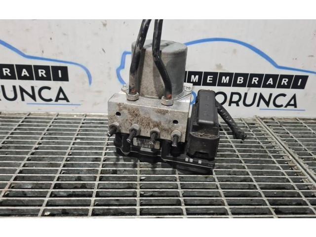 Блок АБС 3421416, 33450269 BMW X3 E83 2003 - 2010 года