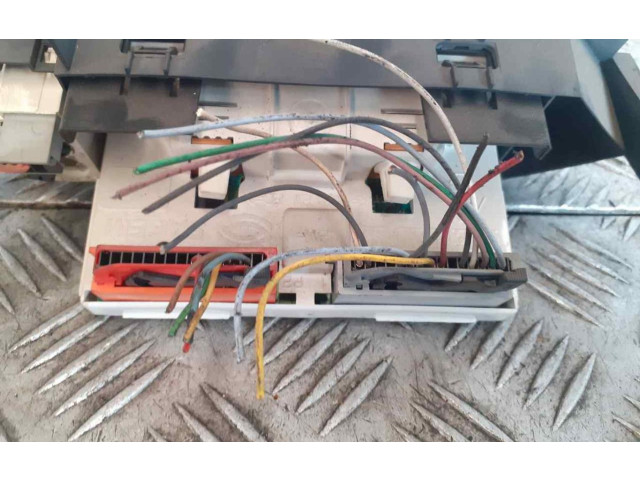 Дисплей    P7700436307A   Renault Clio II