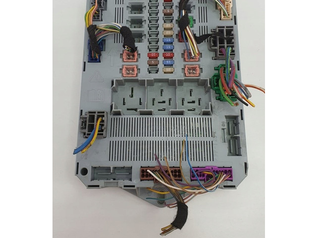 Блок предохранителей 9X2314B476BC   Jaguar XF    