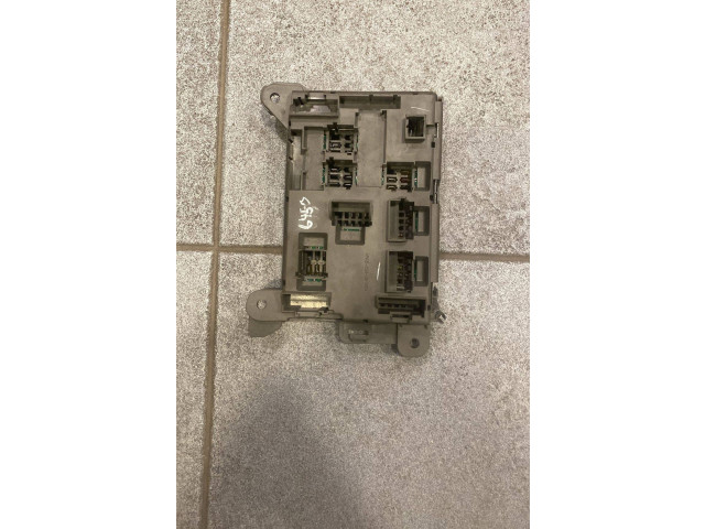 Pojistková skříňka 6931687 BMW X6 E71 2010