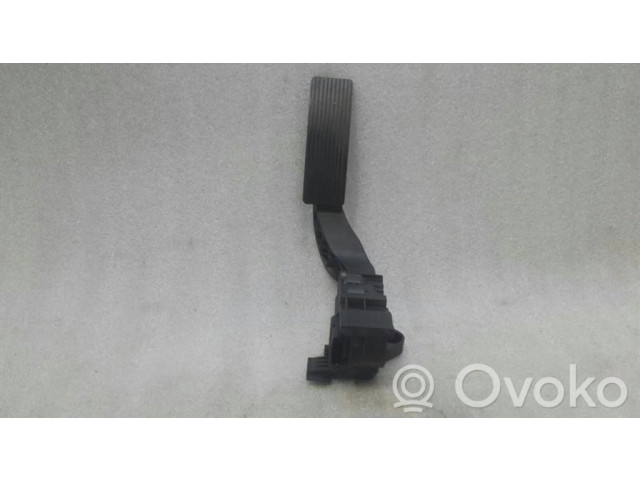 Педаль акселератора