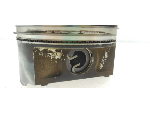 Píst 12006AC480, 12006AB480 Subaru Outback pro benzínový motor 3.0 EZ30DNXCBX