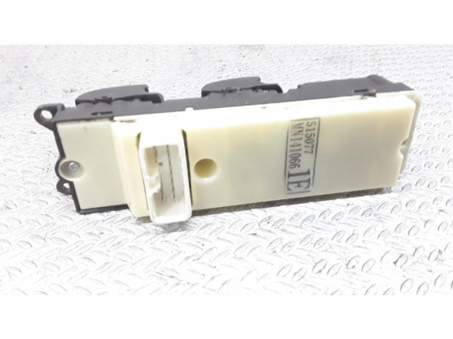 Включатель электрических окон