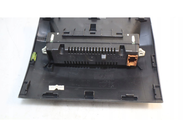 Дисплей       Peugeot Partner