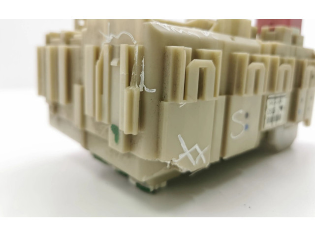 Pojistková skříňka 8273005680, 291712B29 Toyota Avensis T270 2012