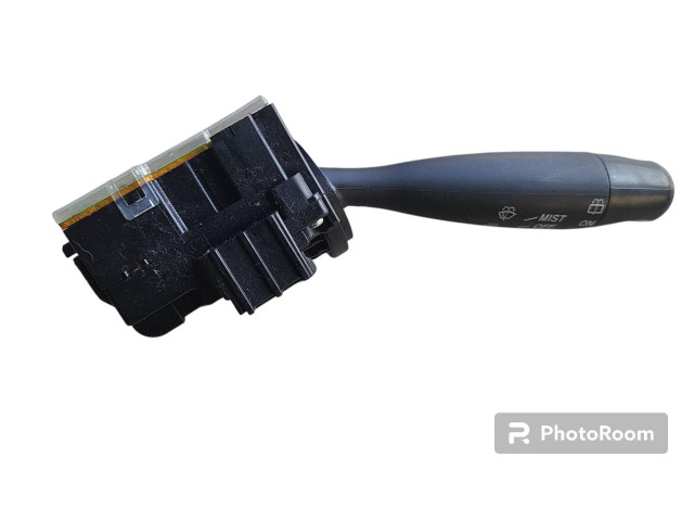 Ручка стеклоочистителей 173647 Daihatsu Sirion