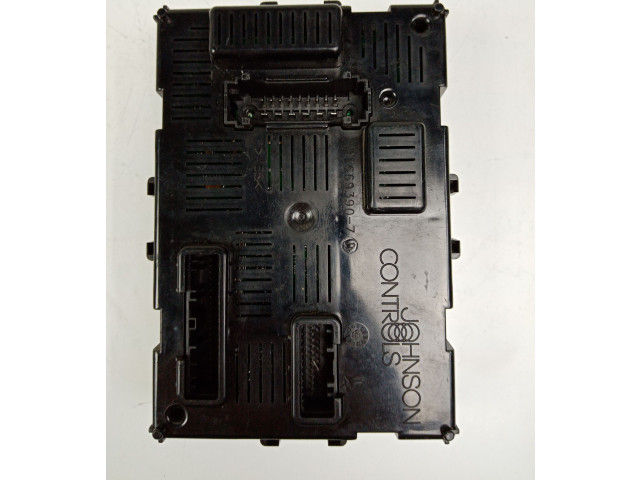 Блок подушек безопасности 8201054128, BCML2CR   Renault Clio III