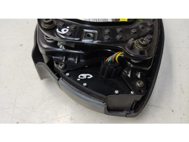 Подушка безопасности водителя 61860240B   Mercedes-Benz E W211