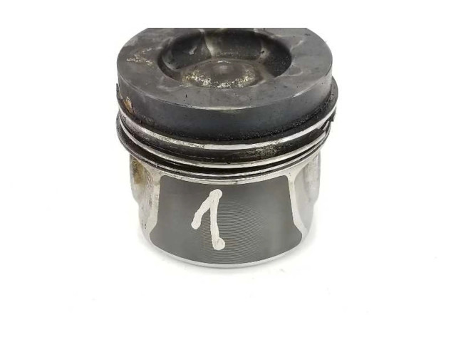  Поршень с шатуном  03L107065J, 03L107065J  Volkswagen Golf VI  