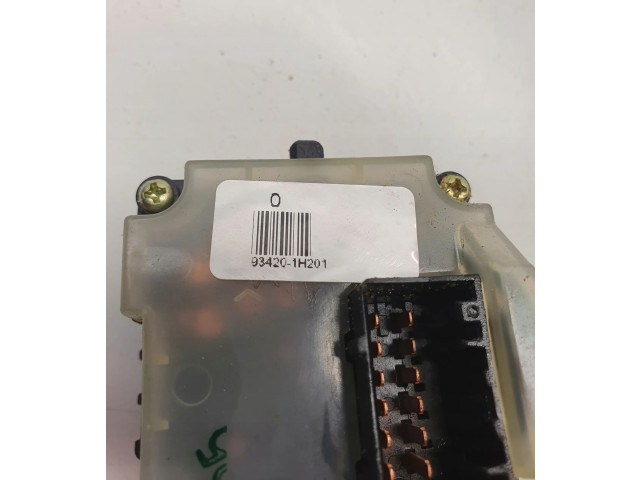 Ручка стеклоочистителей 934101H200   KIA Ceed