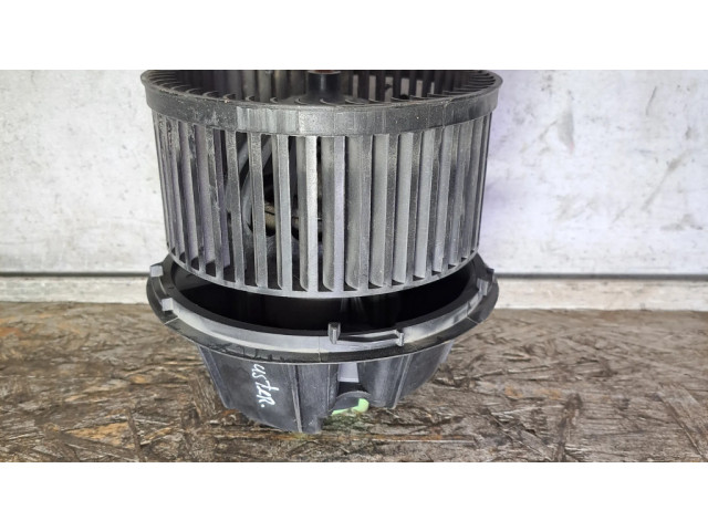 Вентилятор печки    N106415P   Dacia Duster