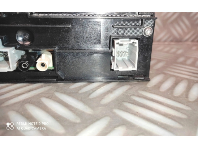 Блок предохранителей 15513163 Opel Astra K