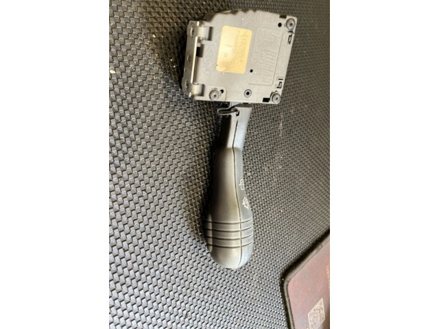 Ручка стеклоочистителей 7700832722 Renault Twingo I