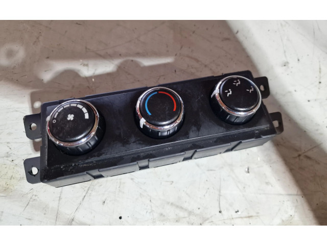 Блок управления климат-контролем 55111697AA   Dodge Grand Caravan