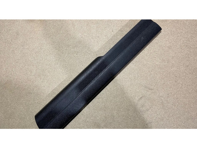 Другая деталь салона