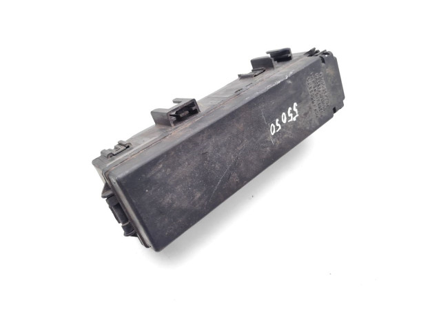 Блок предохранителей    Jeep Commander    