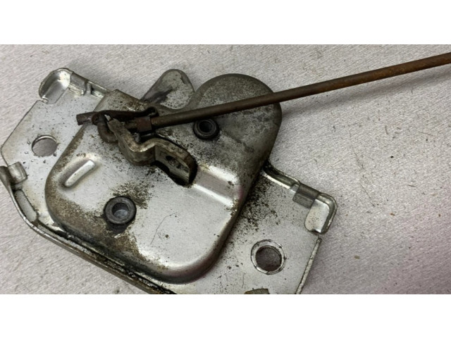 Zámek zadních dveří Opel Rekord E2 1983