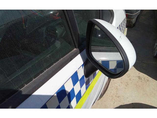 Зеркало электрическое Opel Meriva B 2010 - 2016 года