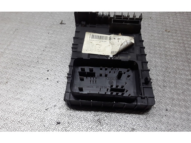 Pojistková skříňka 1K0937125 Volkswagen Caddy 2004