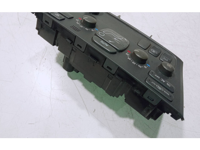 Блок управления климат-контролем 8682930, M6312400006   Volvo V70
