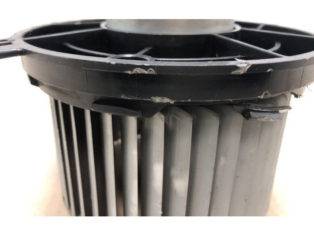 Вентилятор печки    Daihatsu Cuore