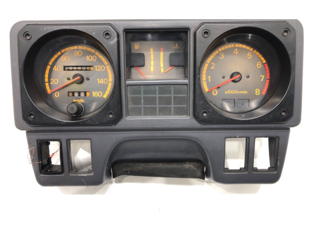 Přístrojová deska Mitsubishi Pajero 1988 MB716914